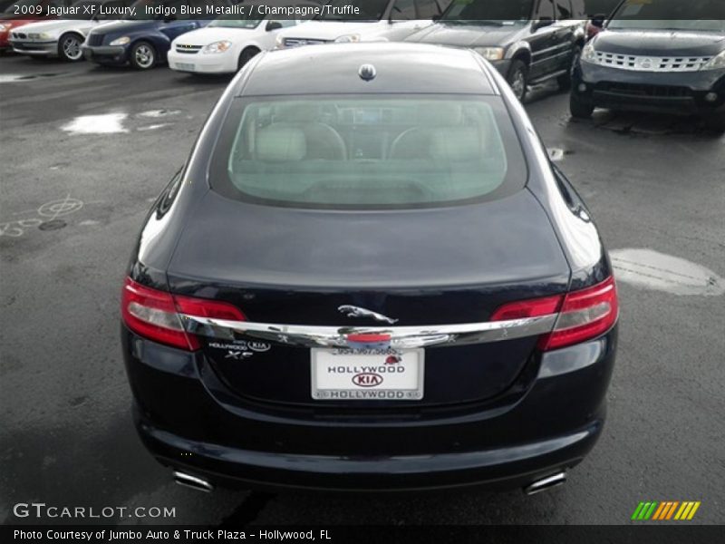Indigo Blue Metallic / Champagne/Truffle 2009 Jaguar XF Luxury