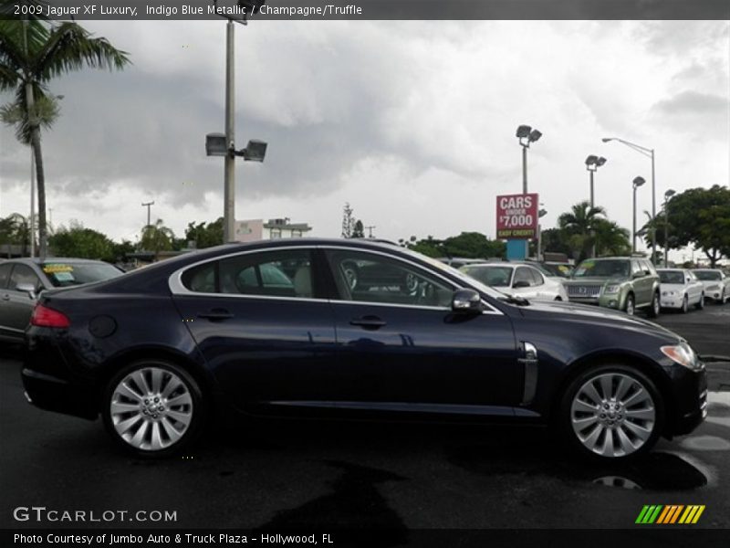 Indigo Blue Metallic / Champagne/Truffle 2009 Jaguar XF Luxury