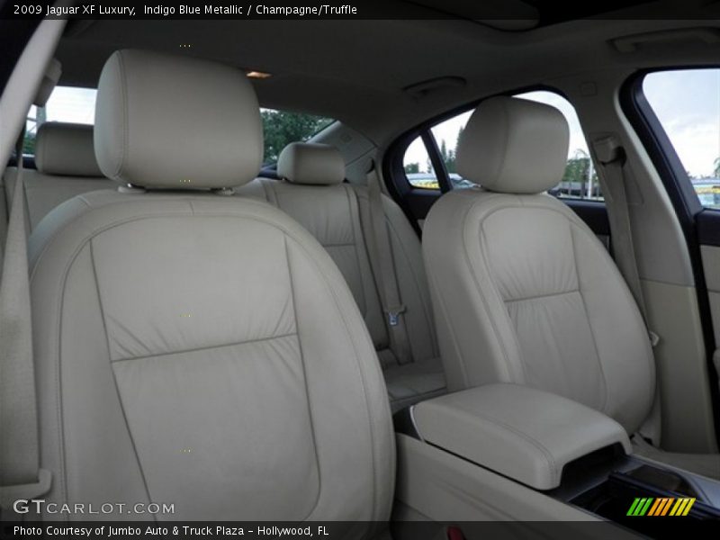 Indigo Blue Metallic / Champagne/Truffle 2009 Jaguar XF Luxury