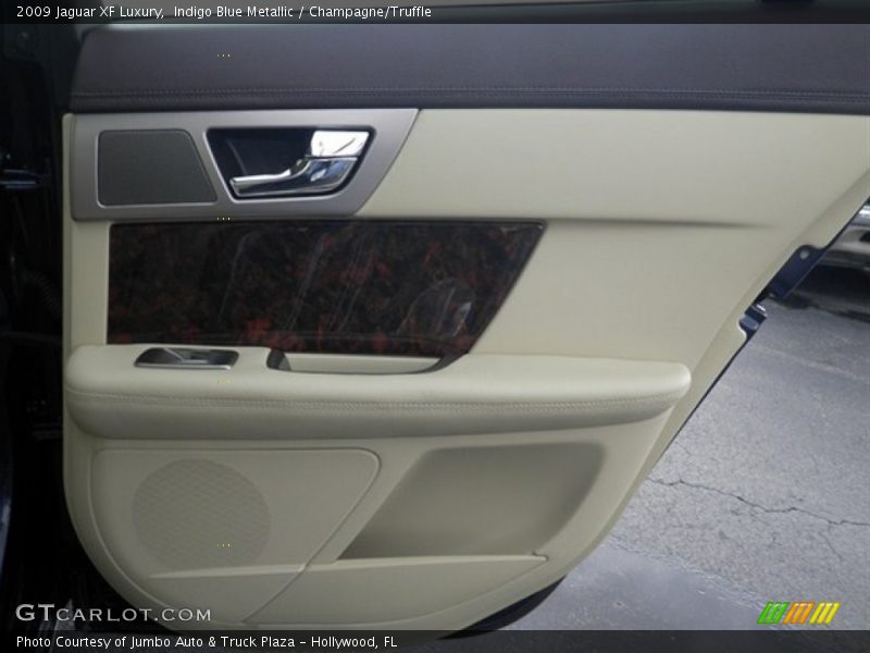 Indigo Blue Metallic / Champagne/Truffle 2009 Jaguar XF Luxury