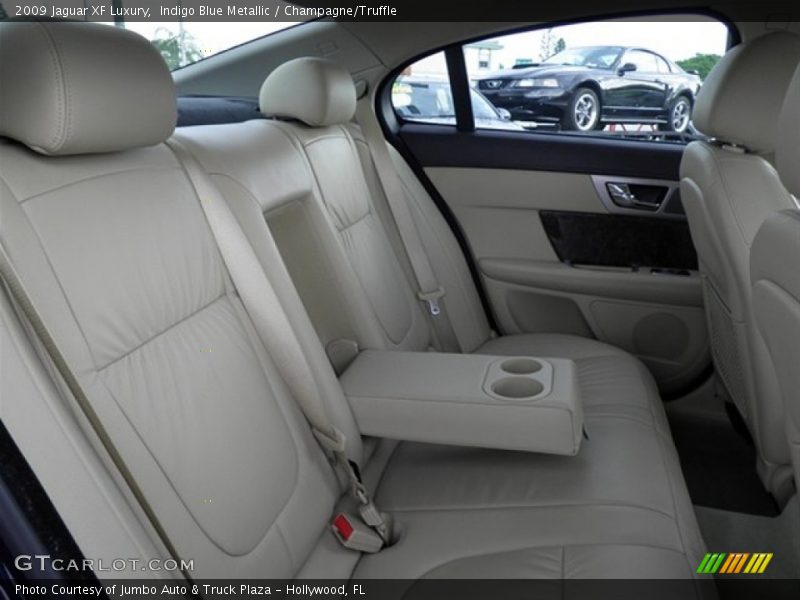 Indigo Blue Metallic / Champagne/Truffle 2009 Jaguar XF Luxury