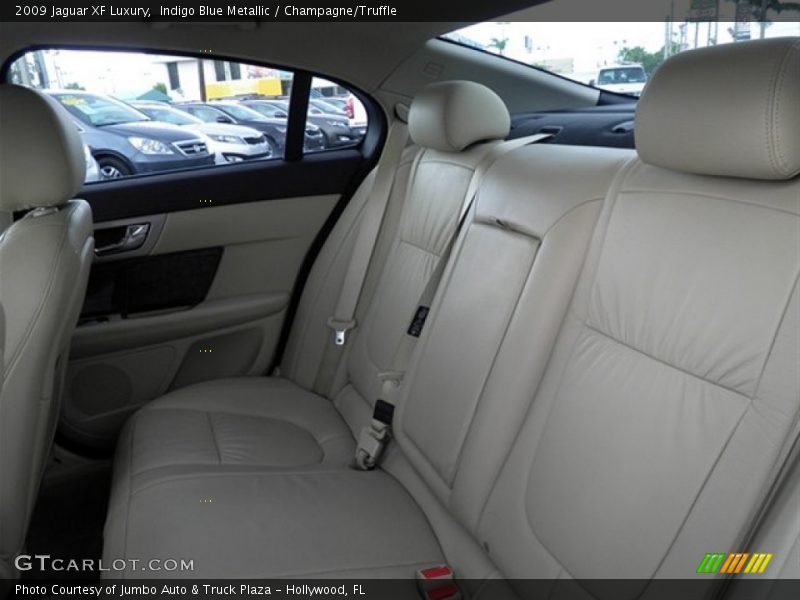 Indigo Blue Metallic / Champagne/Truffle 2009 Jaguar XF Luxury