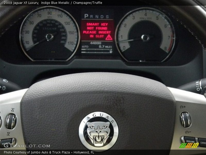 Indigo Blue Metallic / Champagne/Truffle 2009 Jaguar XF Luxury
