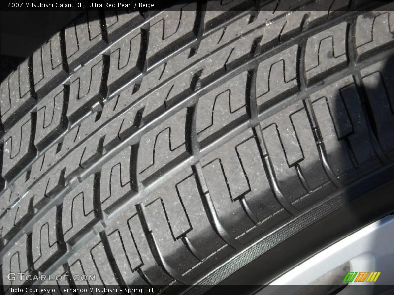 Ultra Red Pearl / Beige 2007 Mitsubishi Galant DE