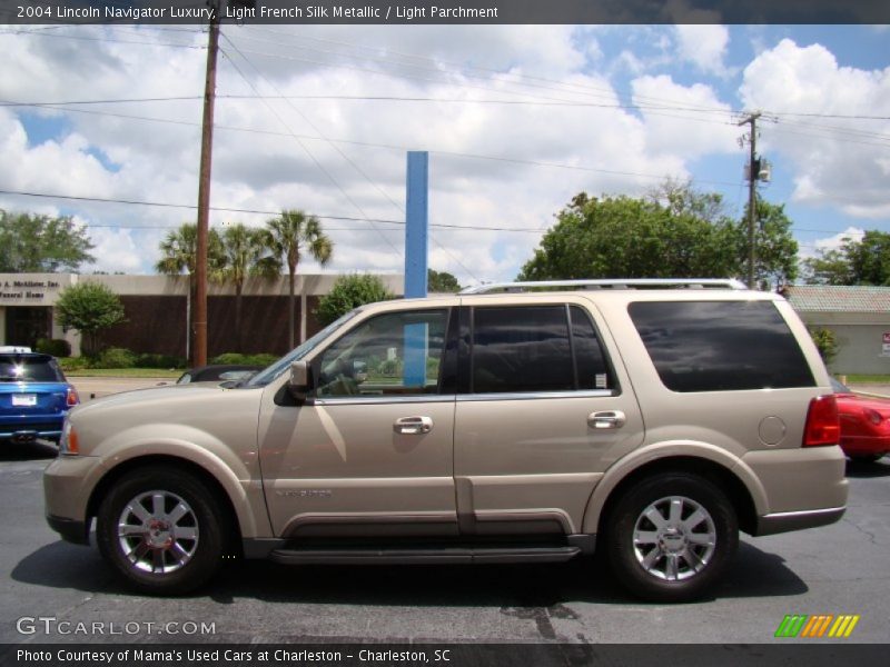 Light French Silk Metallic / Light Parchment 2004 Lincoln Navigator Luxury