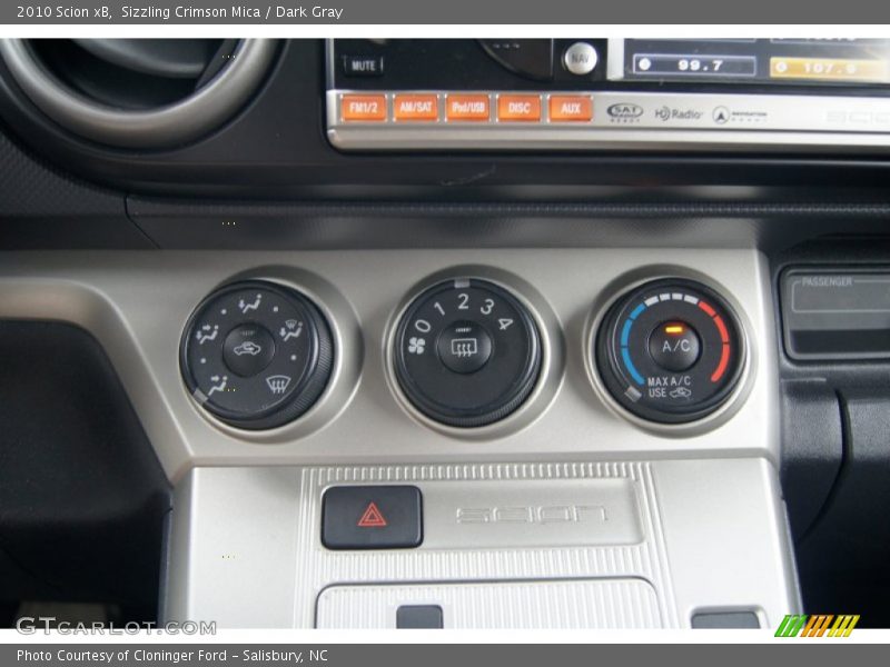 Sizzling Crimson Mica / Dark Gray 2010 Scion xB
