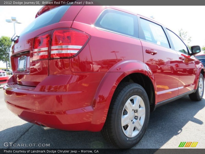 Brilliant Red Tri-Coat Pearl / Black 2012 Dodge Journey SE