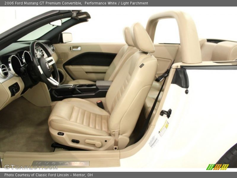 Performance White / Light Parchment 2006 Ford Mustang GT Premium Convertible