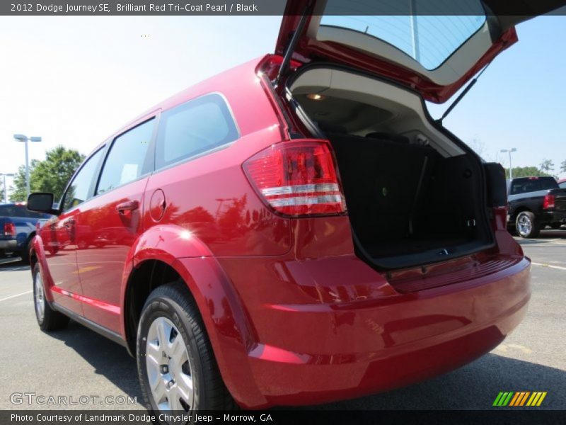 Brilliant Red Tri-Coat Pearl / Black 2012 Dodge Journey SE