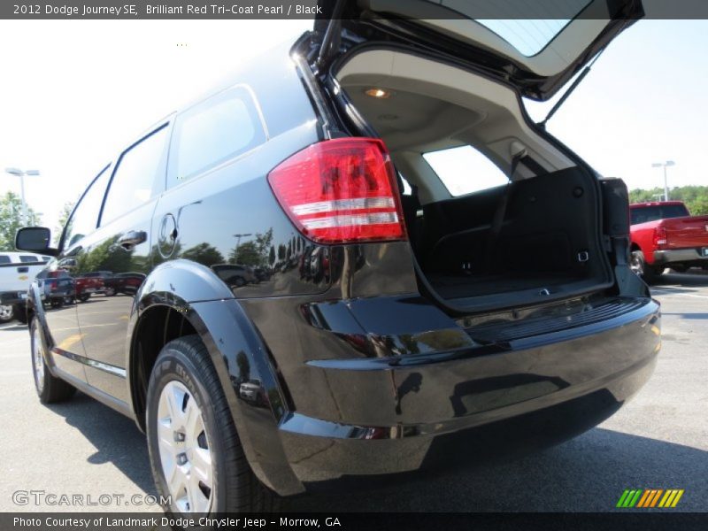 Brilliant Red Tri-Coat Pearl / Black 2012 Dodge Journey SE