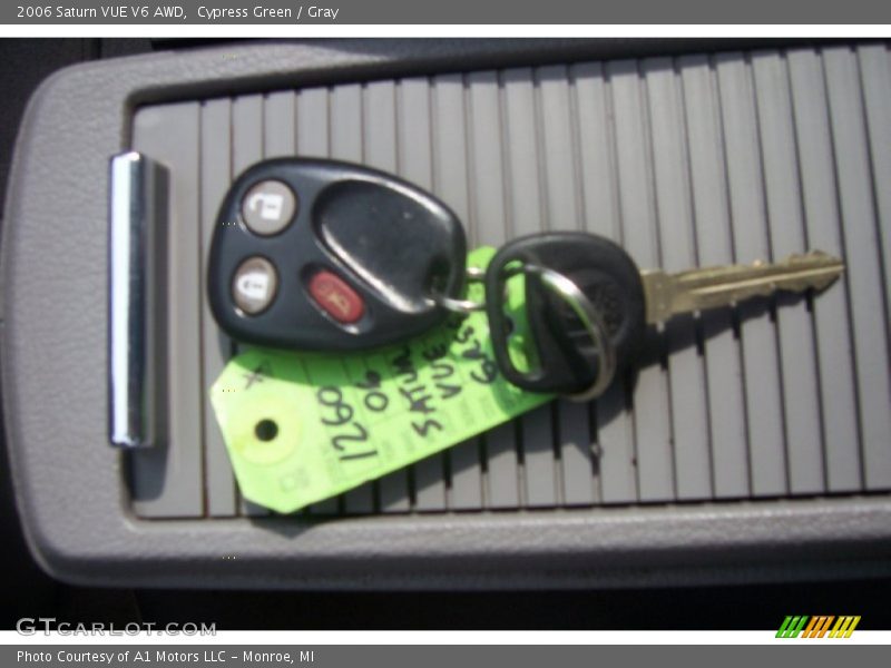 Keys of 2006 VUE V6 AWD