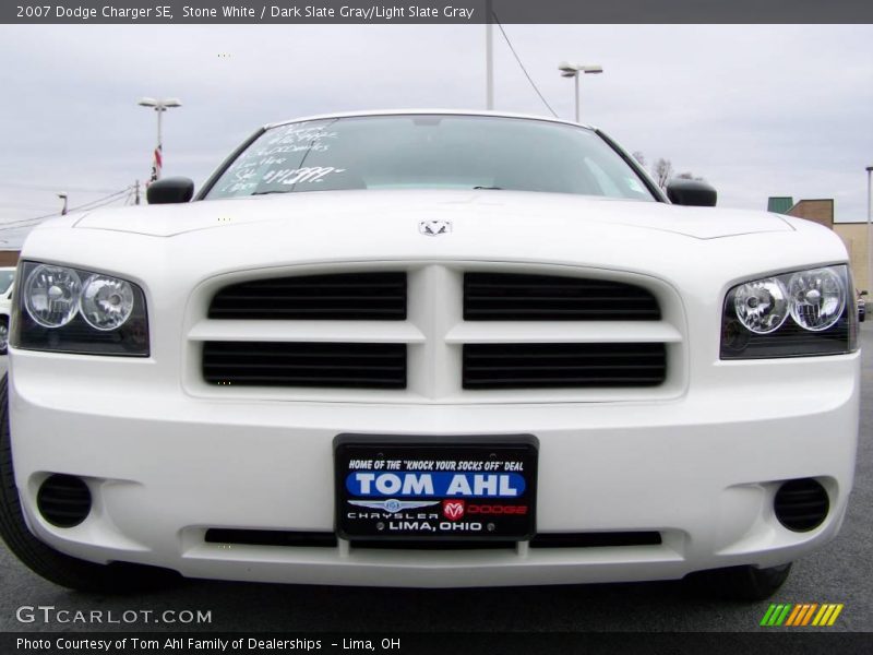 Stone White / Dark Slate Gray/Light Slate Gray 2007 Dodge Charger SE