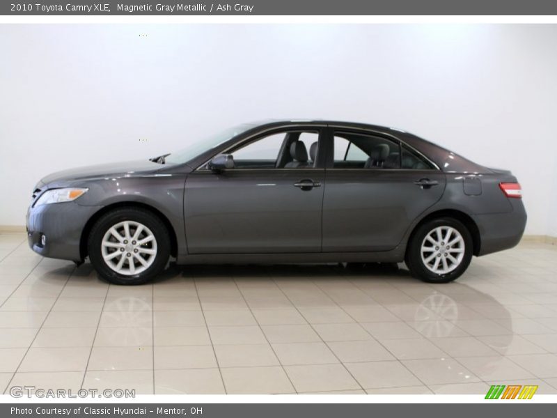 Magnetic Gray Metallic / Ash Gray 2010 Toyota Camry XLE