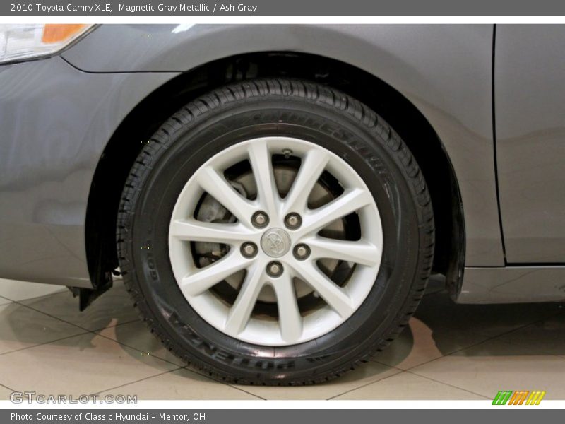 Magnetic Gray Metallic / Ash Gray 2010 Toyota Camry XLE