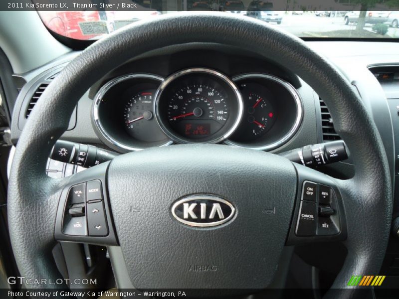 Titanium Silver / Black 2011 Kia Sorento LX