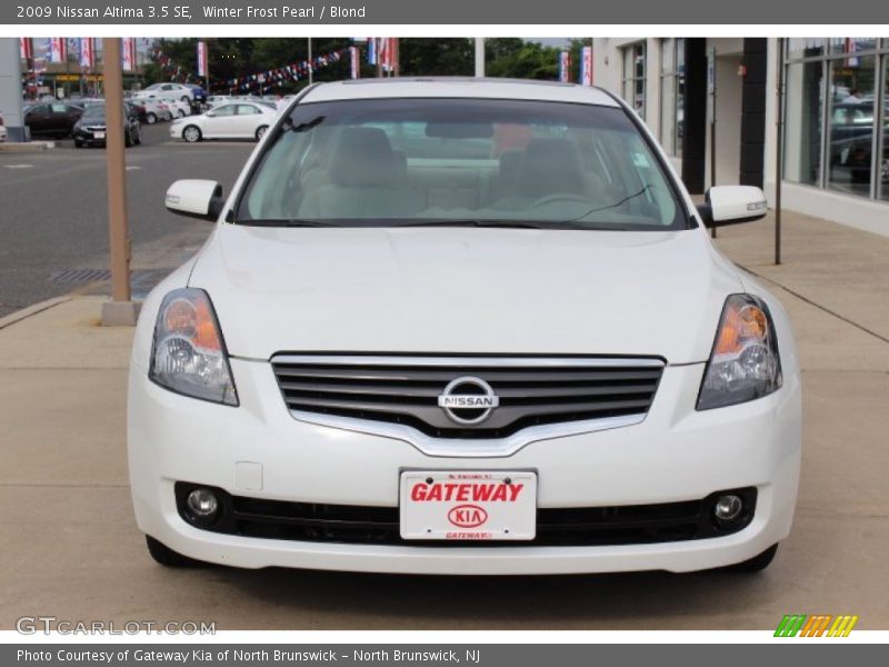 Winter Frost Pearl / Blond 2009 Nissan Altima 3.5 SE