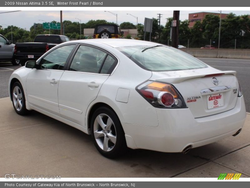 Winter Frost Pearl / Blond 2009 Nissan Altima 3.5 SE