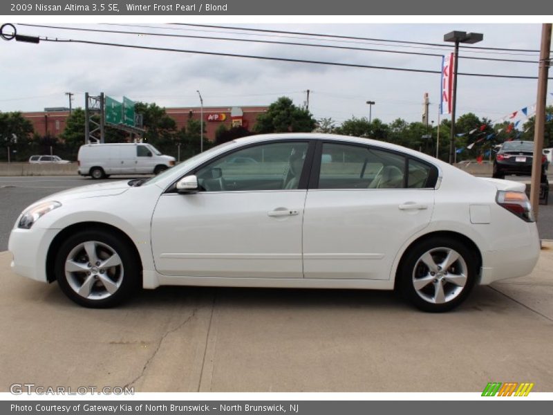 Winter Frost Pearl / Blond 2009 Nissan Altima 3.5 SE