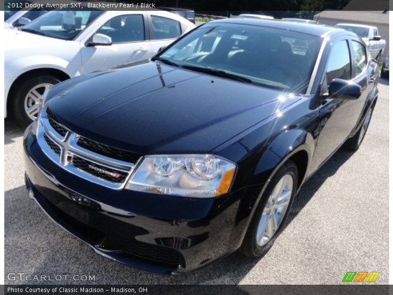 Blackberry Pearl / Black 2012 Dodge Avenger SXT