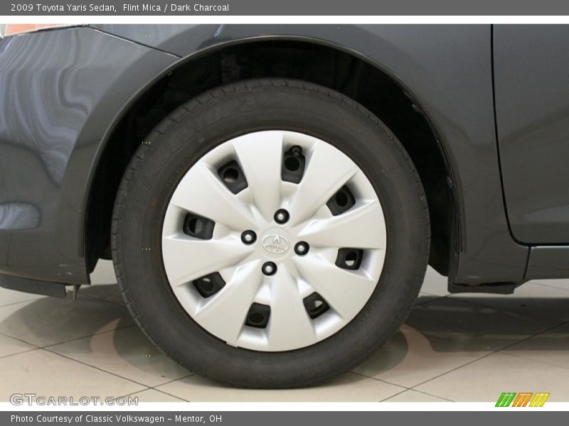 Flint Mica / Dark Charcoal 2009 Toyota Yaris Sedan