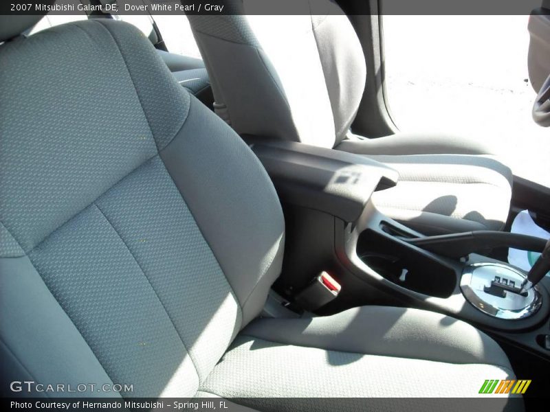 Dover White Pearl / Gray 2007 Mitsubishi Galant DE