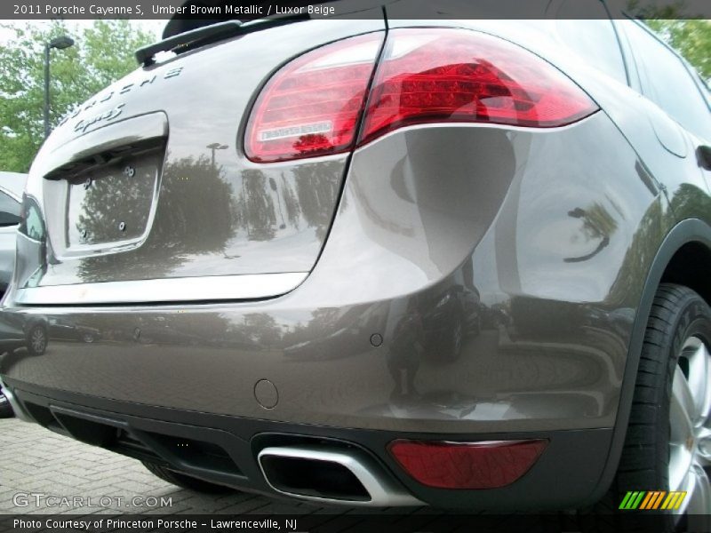 Umber Brown Metallic / Luxor Beige 2011 Porsche Cayenne S