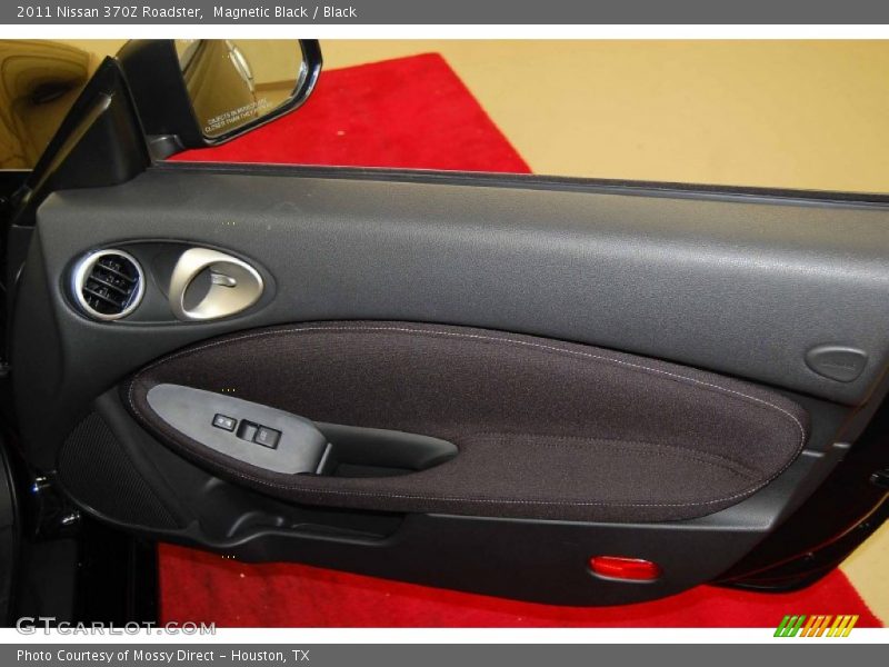 Magnetic Black / Black 2011 Nissan 370Z Roadster