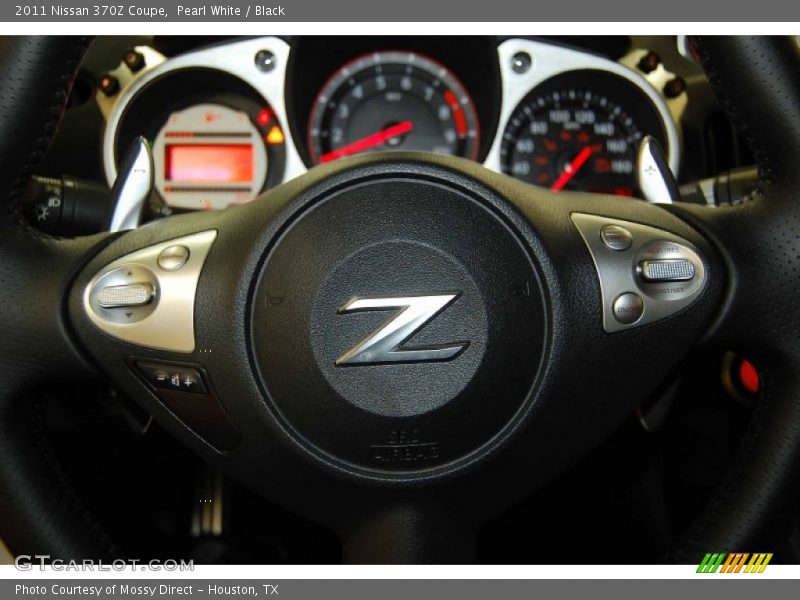 Pearl White / Black 2011 Nissan 370Z Coupe
