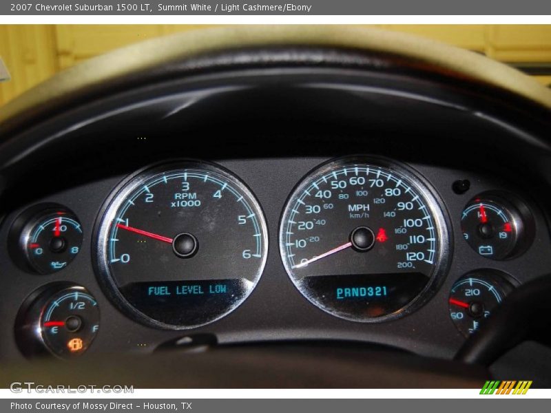 Summit White / Light Cashmere/Ebony 2007 Chevrolet Suburban 1500 LT