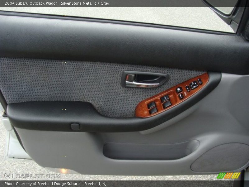 Silver Stone Metallic / Gray 2004 Subaru Outback Wagon