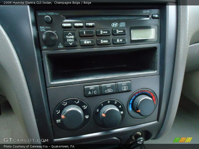 Champagne Beige / Beige 2006 Hyundai Elantra GLS Sedan