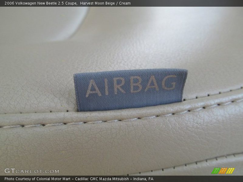 Harvest Moon Beige / Cream 2006 Volkswagen New Beetle 2.5 Coupe