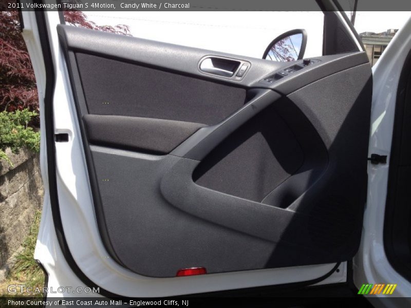 Candy White / Charcoal 2011 Volkswagen Tiguan S 4Motion