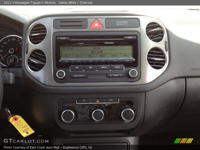 Candy White / Charcoal 2011 Volkswagen Tiguan S 4Motion