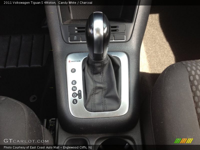 Candy White / Charcoal 2011 Volkswagen Tiguan S 4Motion