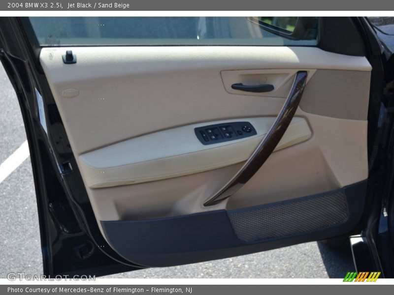 Jet Black / Sand Beige 2004 BMW X3 2.5i