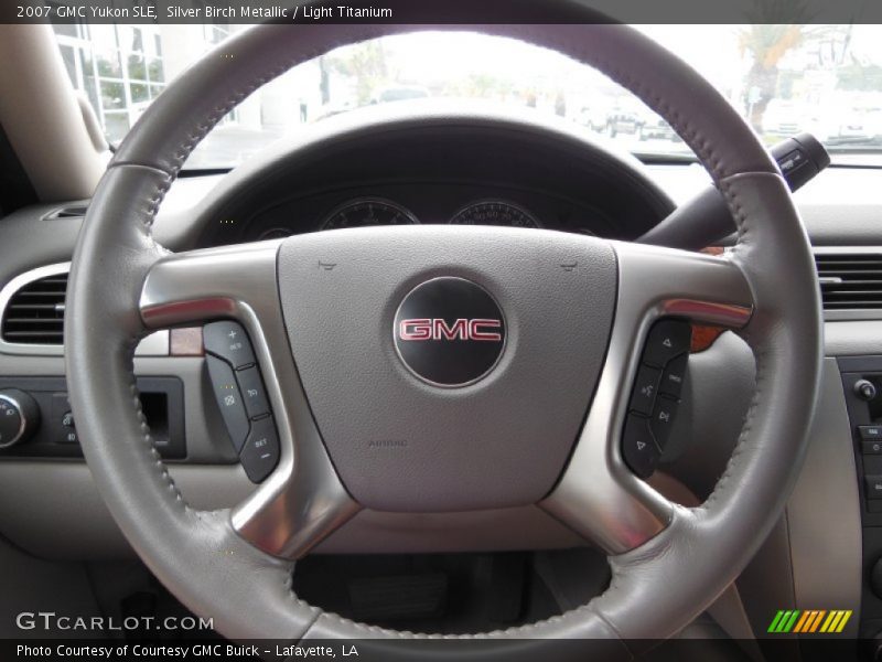 Silver Birch Metallic / Light Titanium 2007 GMC Yukon SLE