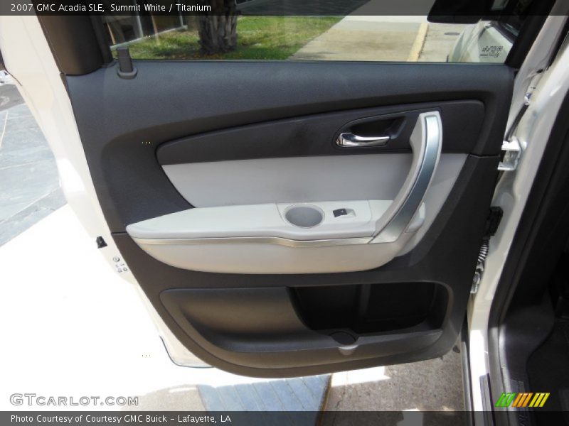 Summit White / Titanium 2007 GMC Acadia SLE