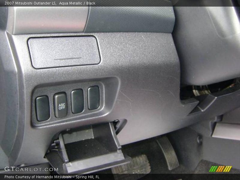 Aqua Metallic / Black 2007 Mitsubishi Outlander LS