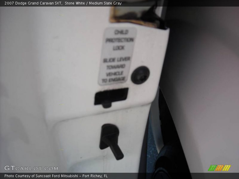 Stone White / Medium Slate Gray 2007 Dodge Grand Caravan SXT