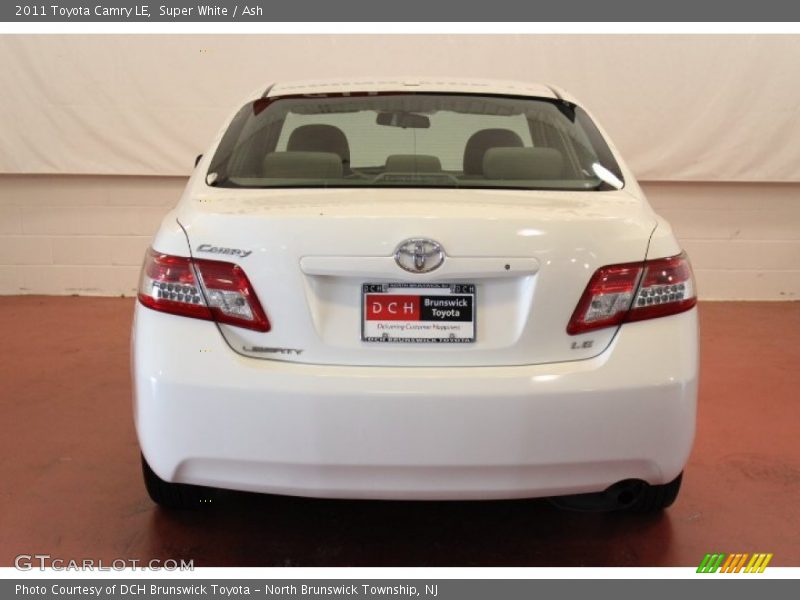 Super White / Ash 2011 Toyota Camry LE