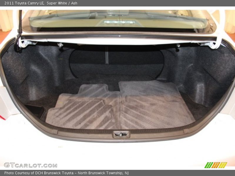 Super White / Ash 2011 Toyota Camry LE