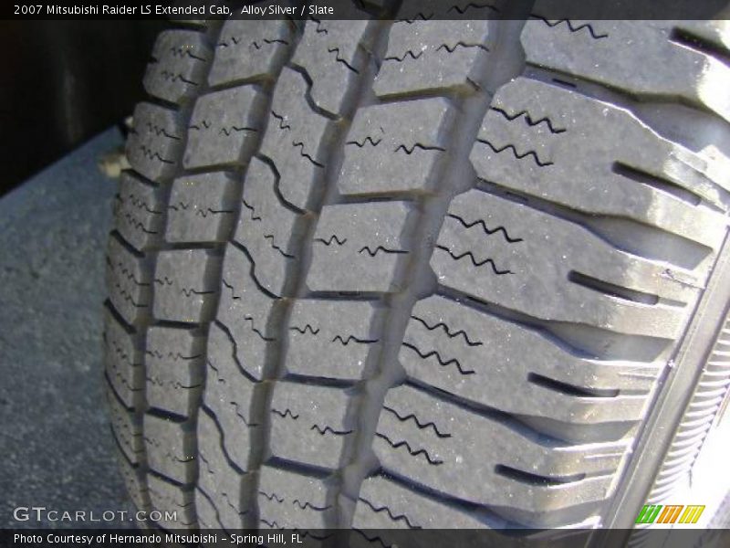 Alloy Silver / Slate 2007 Mitsubishi Raider LS Extended Cab