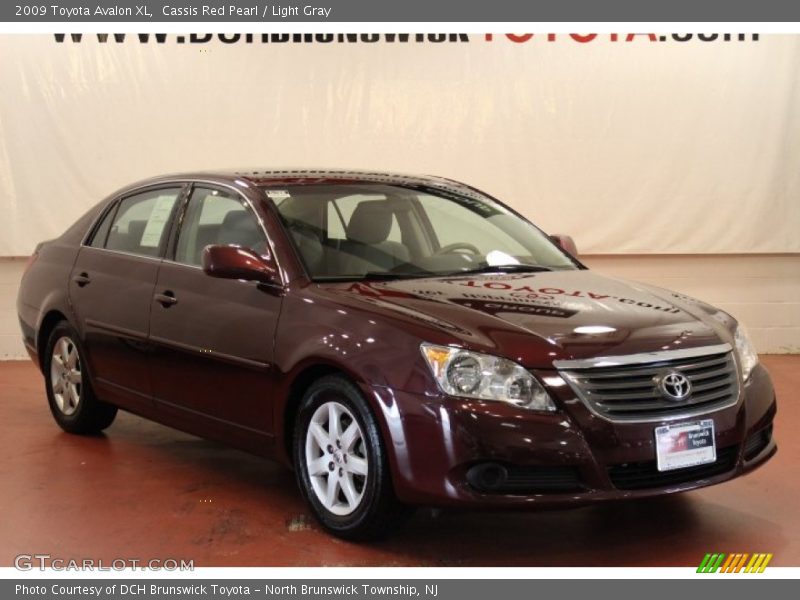 Cassis Red Pearl / Light Gray 2009 Toyota Avalon XL