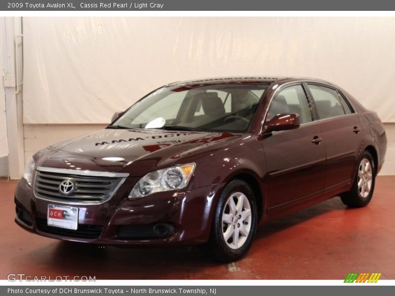 Cassis Red Pearl / Light Gray 2009 Toyota Avalon XL