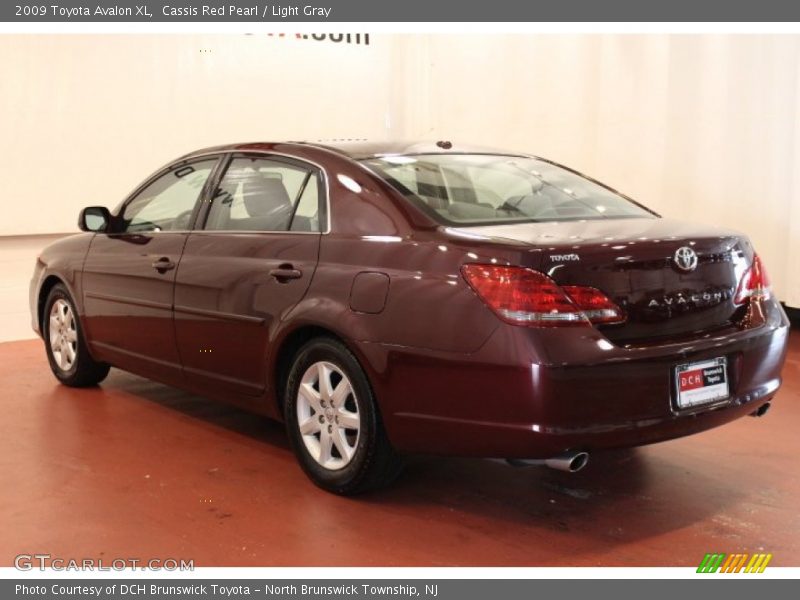 Cassis Red Pearl / Light Gray 2009 Toyota Avalon XL