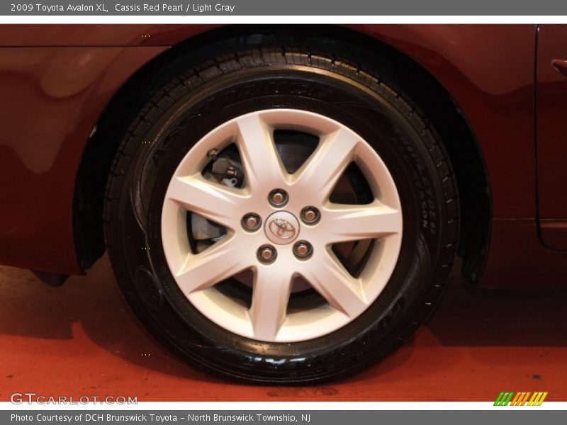 Cassis Red Pearl / Light Gray 2009 Toyota Avalon XL