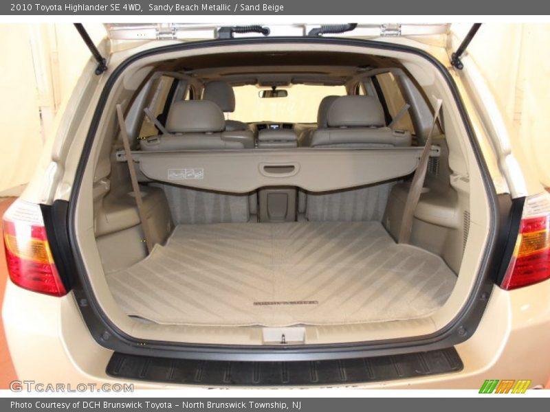 Sandy Beach Metallic / Sand Beige 2010 Toyota Highlander SE 4WD