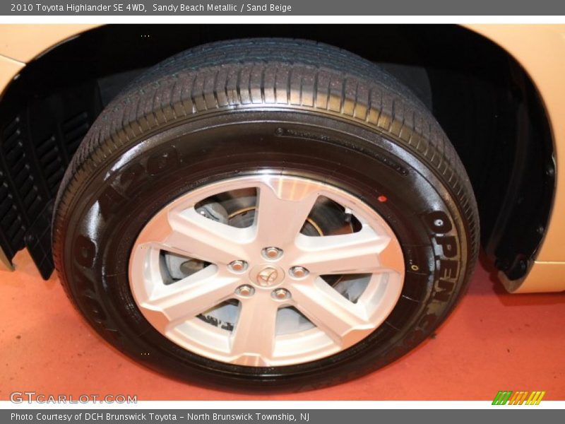 Sandy Beach Metallic / Sand Beige 2010 Toyota Highlander SE 4WD
