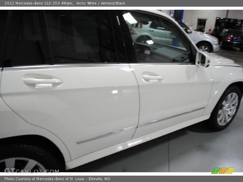 Arctic White / Almond/Black 2012 Mercedes-Benz GLK 350 4Matic